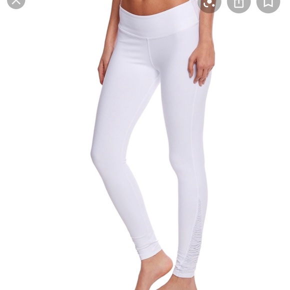 NWT White Beyond Yoga Leggings (XS) - Picture 7 of 7